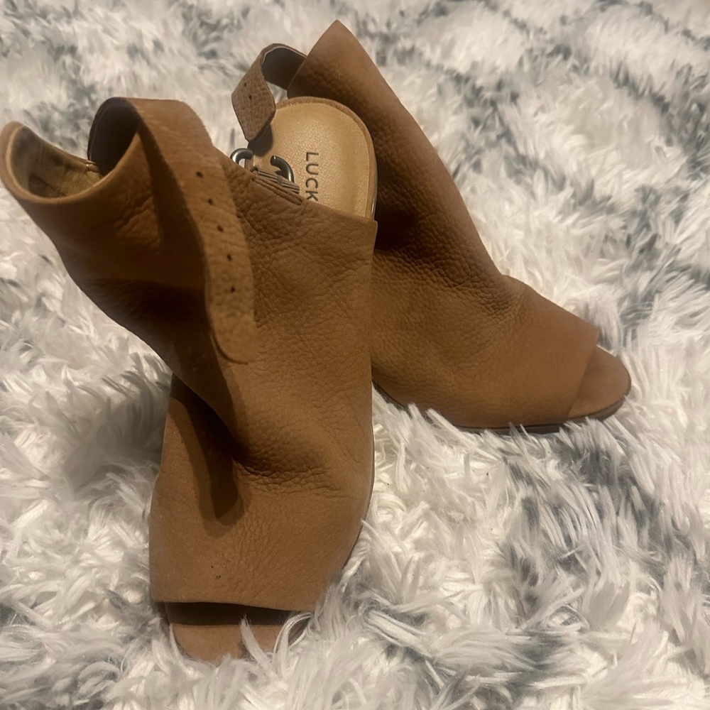 Lucky Brand, open toe, 2 inch heel, soft leather